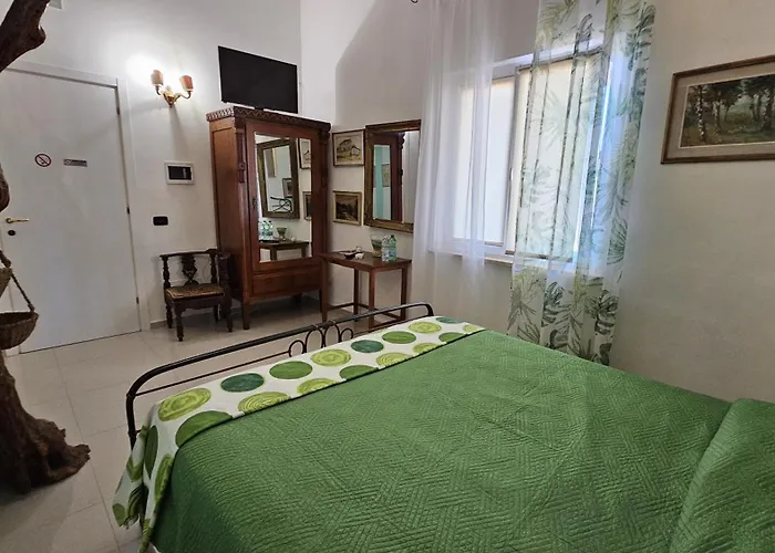 La Riserva Nuova לינה וארוחת בוקר אפריליה